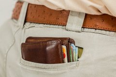创业失败欠款百万，从零起步逆袭成百万富豪有啥诀窍